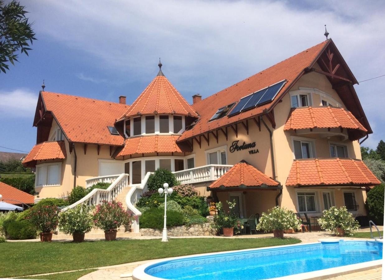 Fortuna Villa Heviz Bagian luar foto