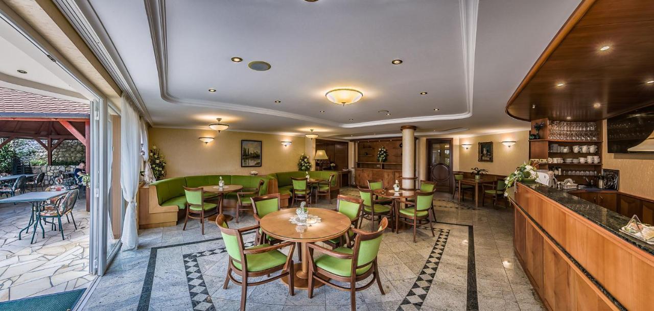Fortuna Villa Heviz Bagian luar foto