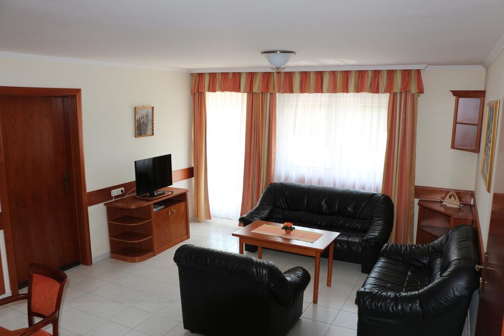 Fortuna Villa Heviz Ruang foto